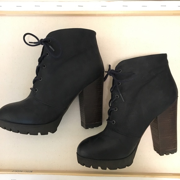 Steve Madden Shoes - Steve Madden Ricca Navy Leather Booties Size 8